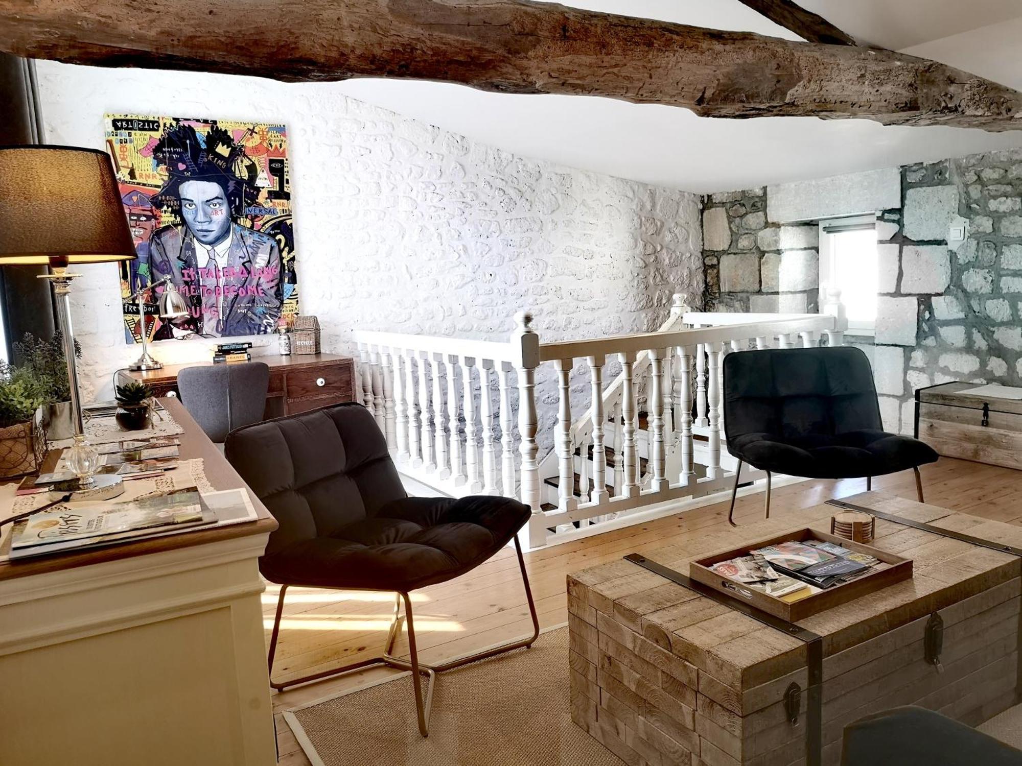 La Demeure Des Artistes - Quartier Historique Villa Saintes Luaran gambar